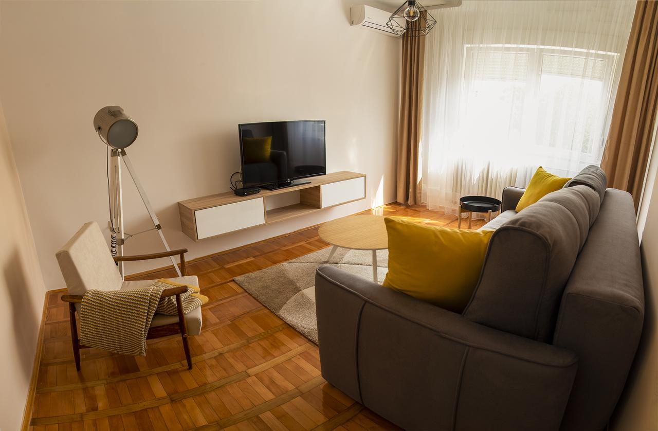 Apartman No.5 โนวีซาด ภายนอก รูปภาพ