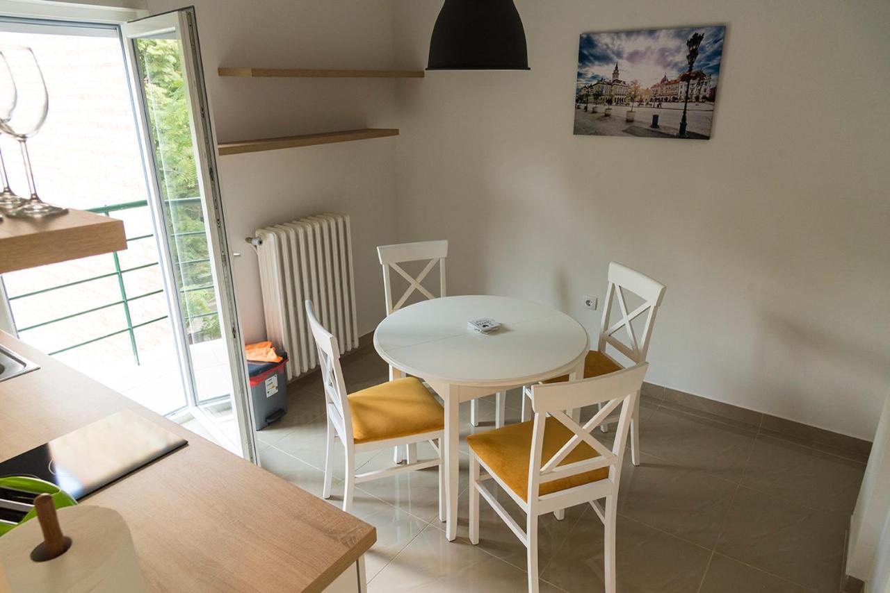 Apartman No.5 โนวีซาด ภายนอก รูปภาพ